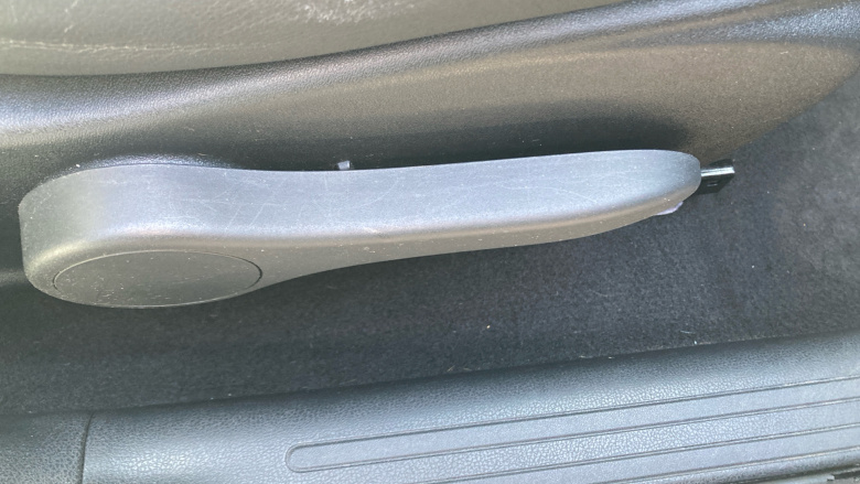 Nissan Juke 1.5 dCi N-Connecta 5dr Diesel Hatchback